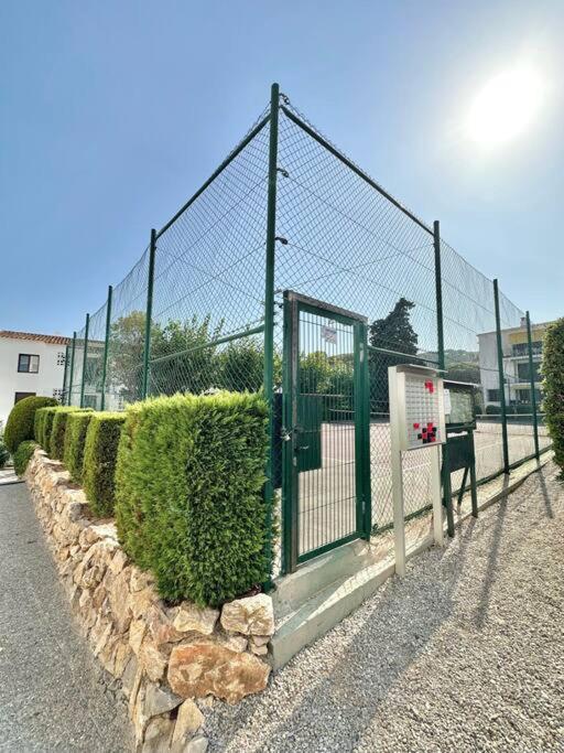 The Golden Oak In Calella Centre - 100M From Beach Palafrugell Buitenkant foto